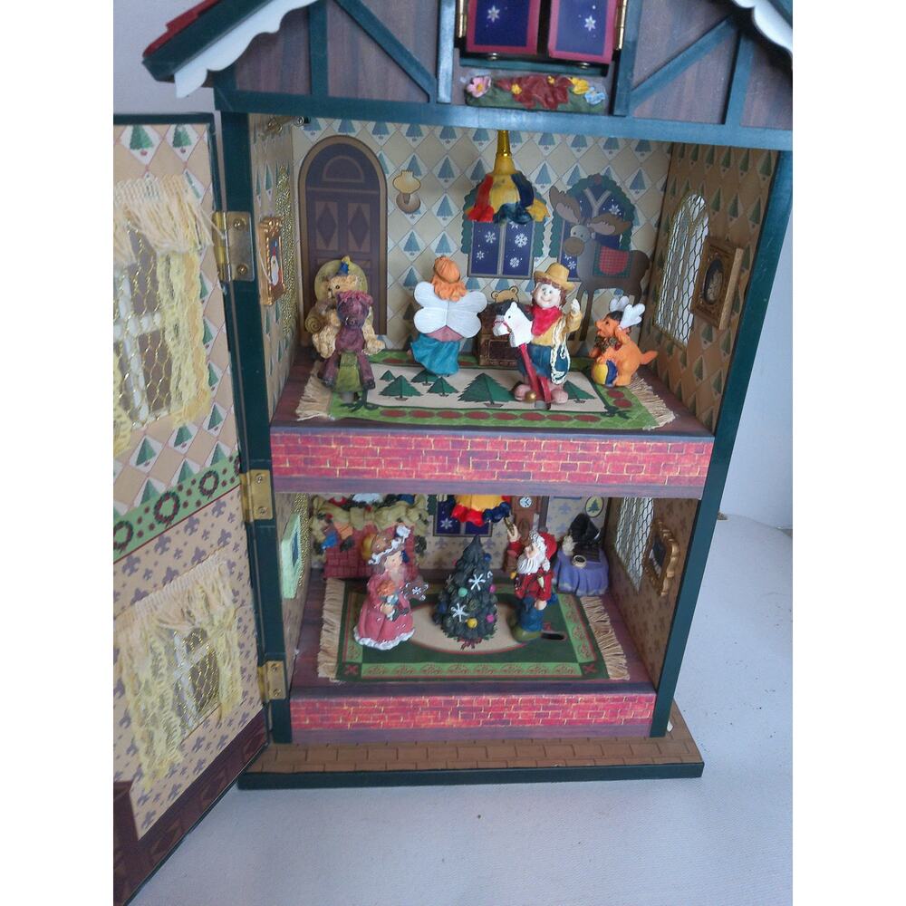Vintage Holiday Classics Collection Light Up Holiday Wind Up Musical House READ